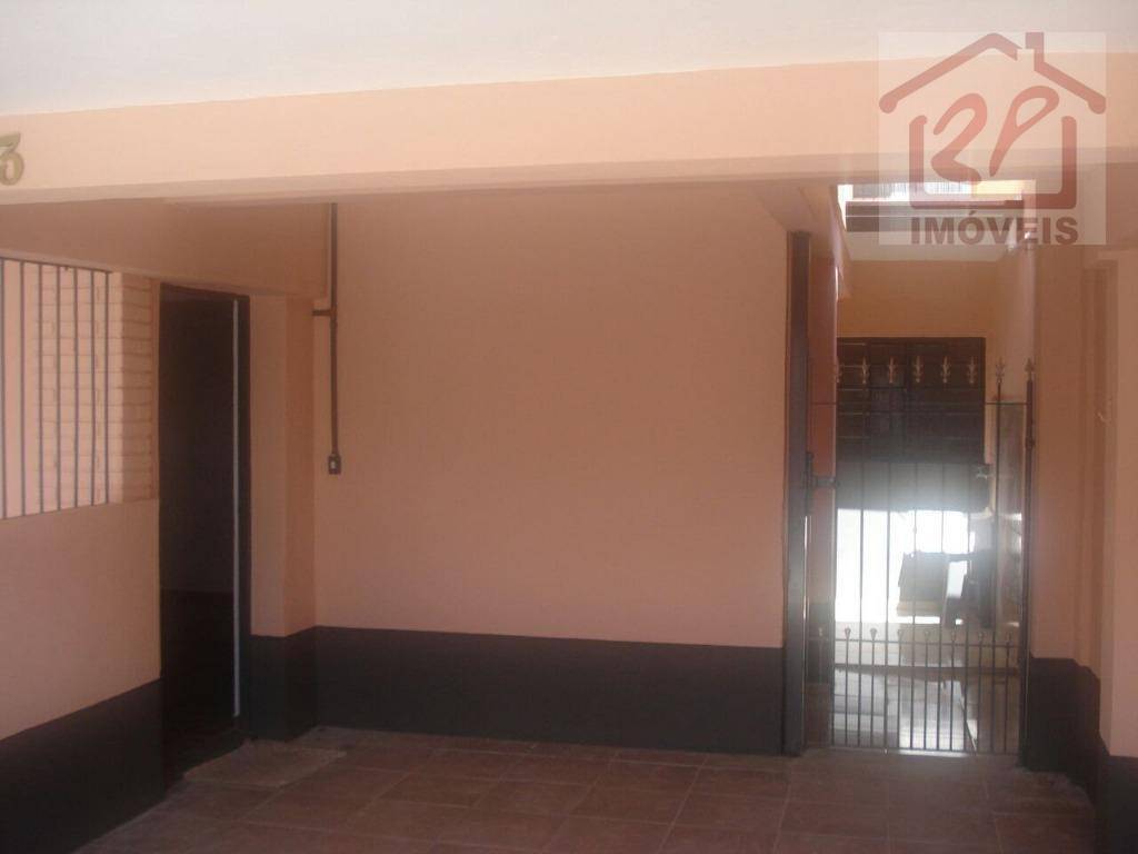 Sobrado à venda com 5 quartos, 220m² - Foto 2