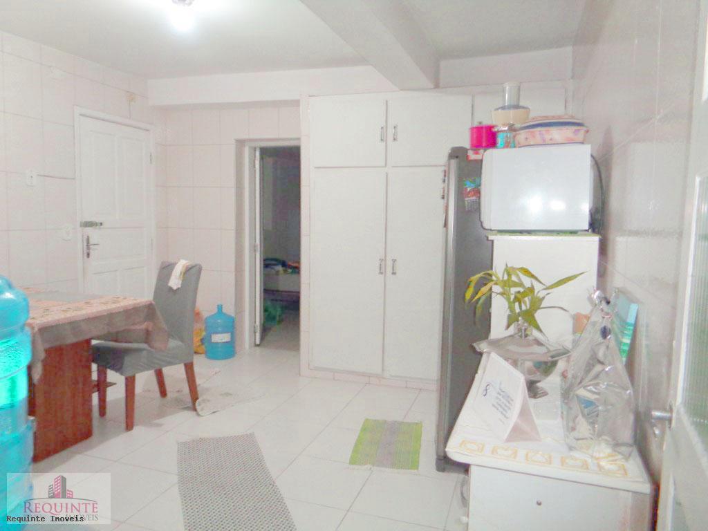 Casa à venda com 3 quartos, 140m² - Foto 27