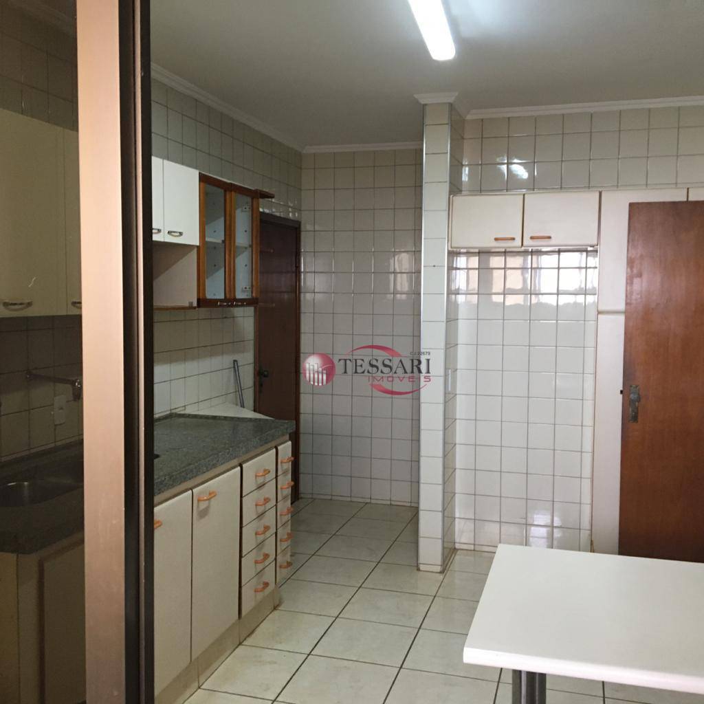 Apartamento à venda e aluguel com 3 quartos, 170m² - Foto 19