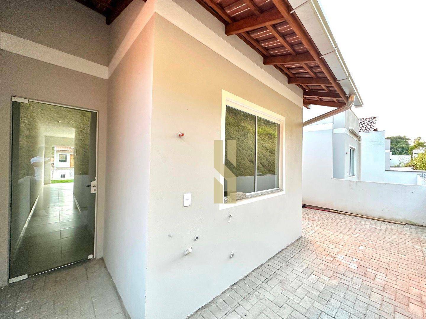 Casa à venda com 2 quartos, 49m² - Foto 7