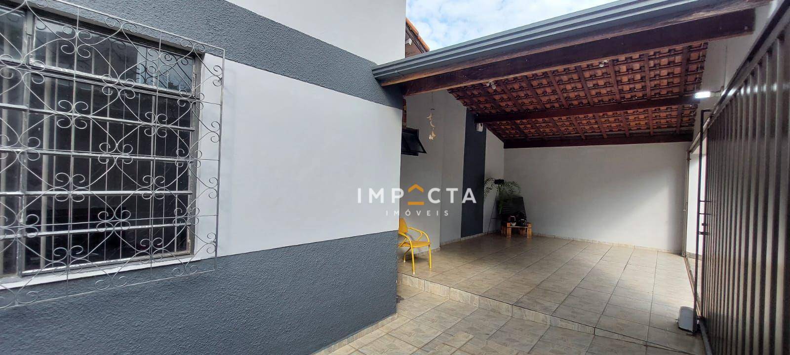 Casa à venda com 3 quartos, 183m² - Foto 2