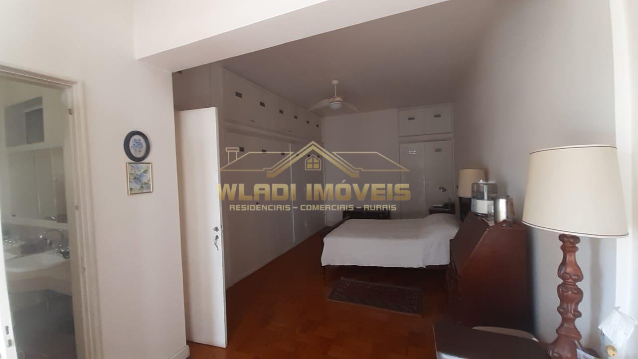 Apartamento à venda com 4 quartos, 214m² - Foto 12