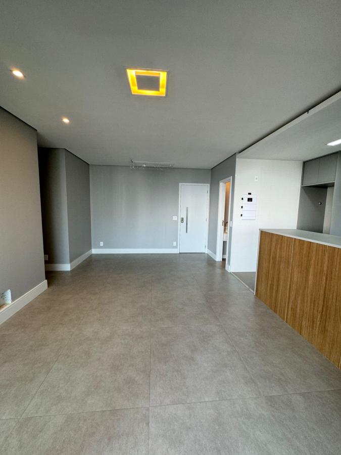 Apartamento à venda com 2 quartos, 95m² - Foto 9