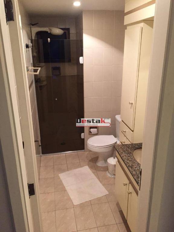 Apartamento à venda com 4 quartos, 163m² - Foto 14