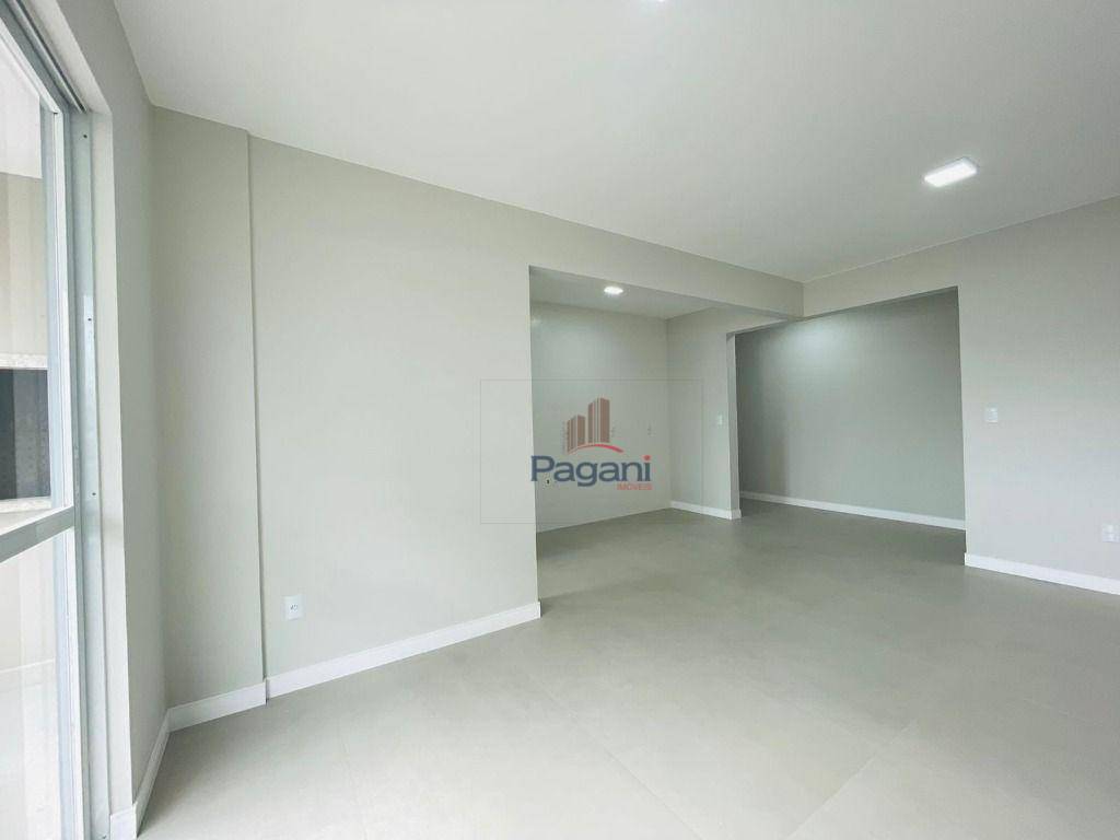 Apartamento à venda com 3 quartos, 79m² - Foto 17