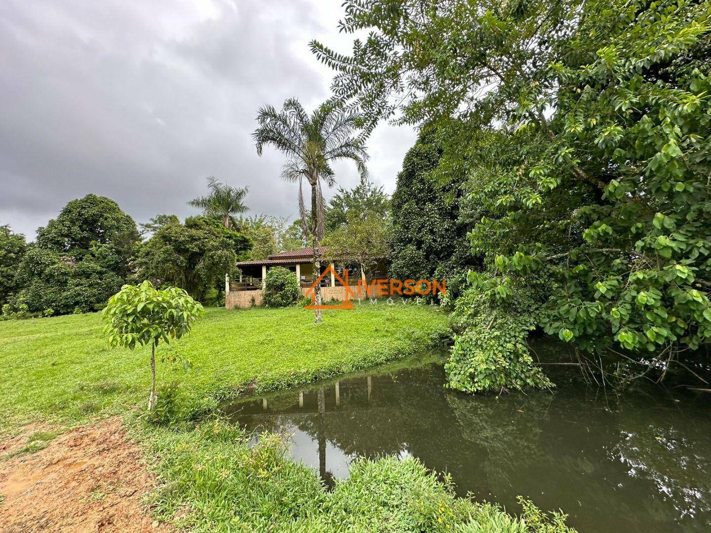 Sítio à venda com 3 quartos, 200m² - Foto 28