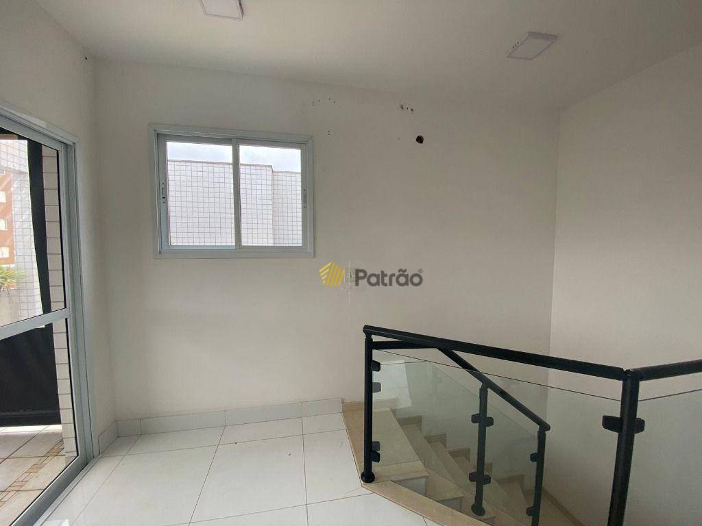 Cobertura para alugar com 3 quartos, 200m² - Foto 30