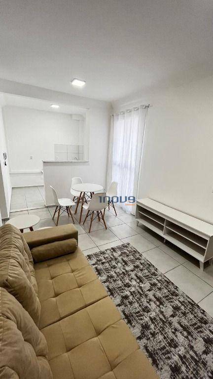 Apartamento à venda com 2 quartos, 44m² - Foto 3