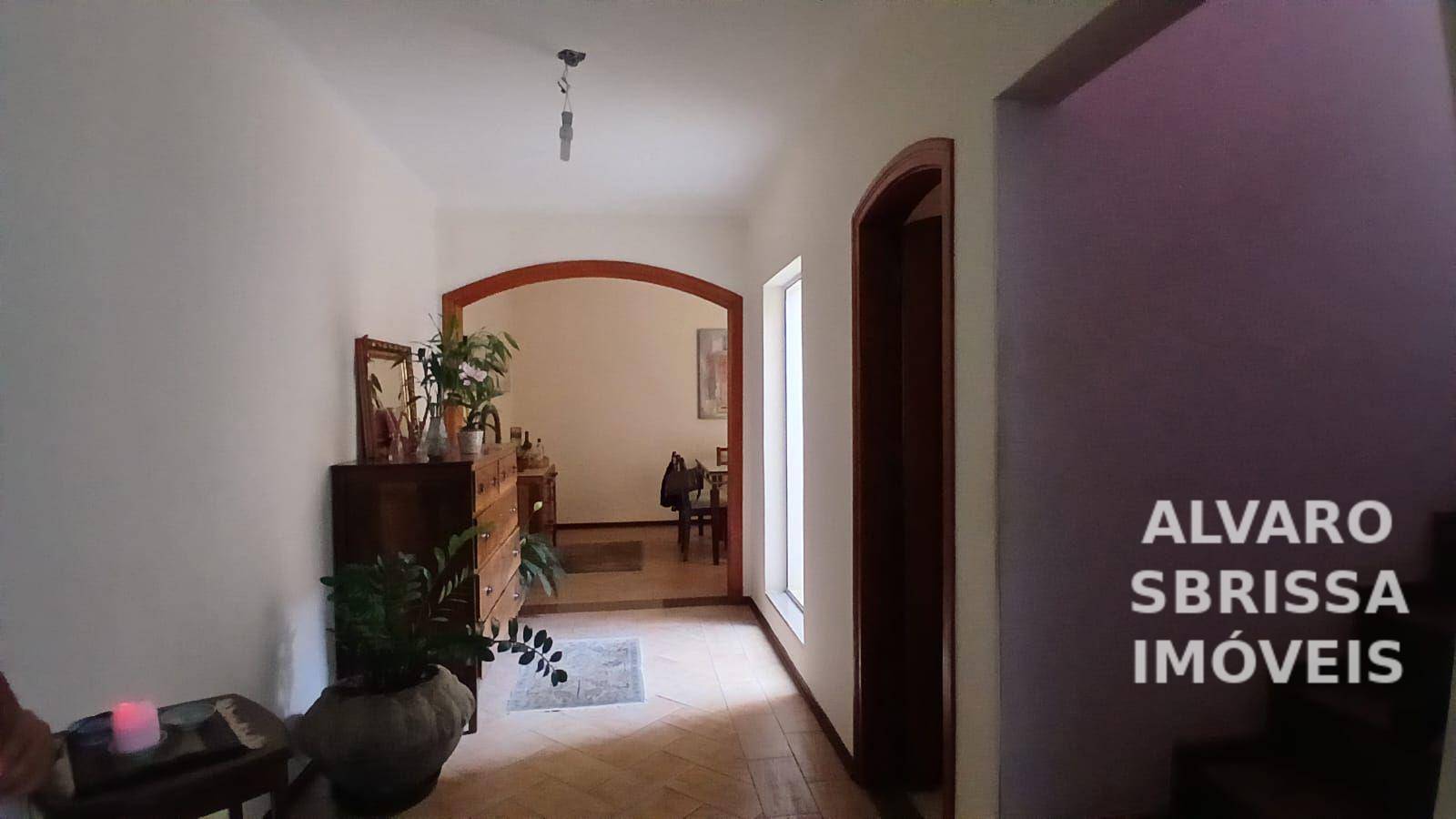 Casa à venda com 3 quartos, 216m² - Foto 15