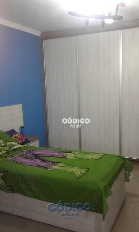 Sobrado à venda com 4 quartos, 250m² - Foto 8