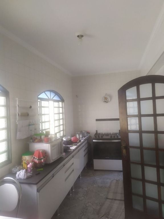 Sobrado à venda com 6 quartos, 320m² - Foto 15