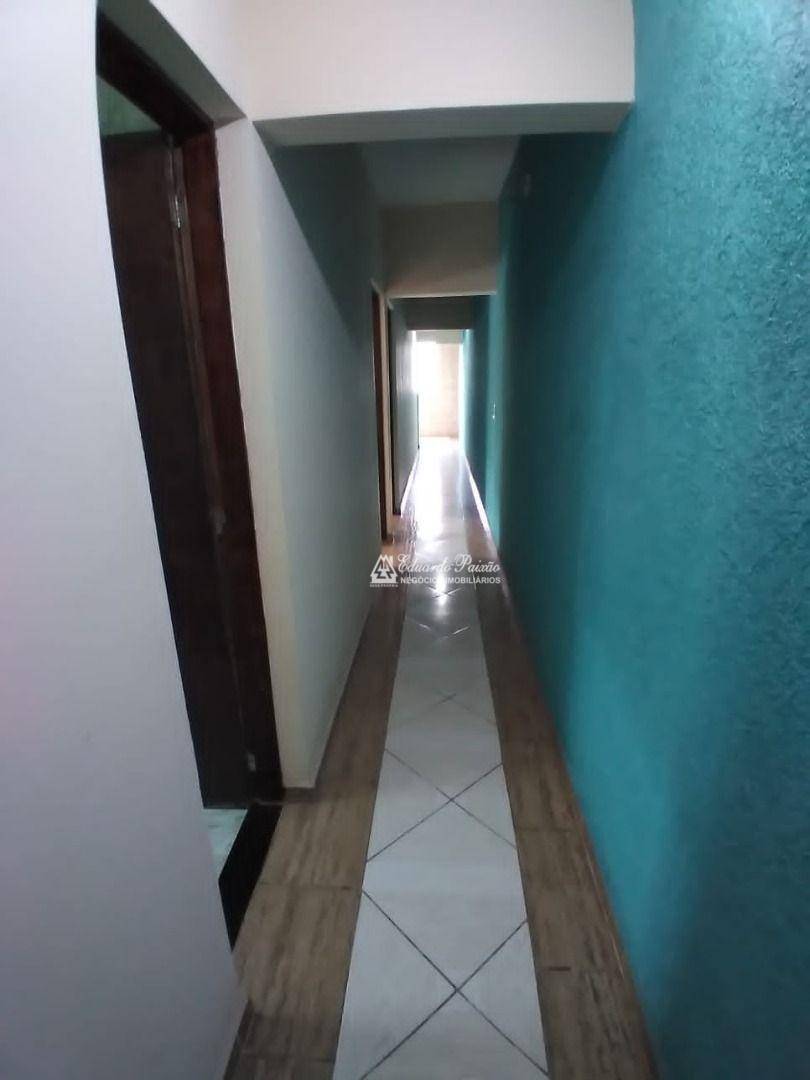 Sobrado à venda com 6 quartos, 180m² - Foto 13