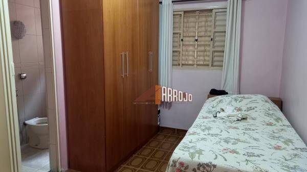 Casa à venda com 3 quartos, 155m² - Foto 12