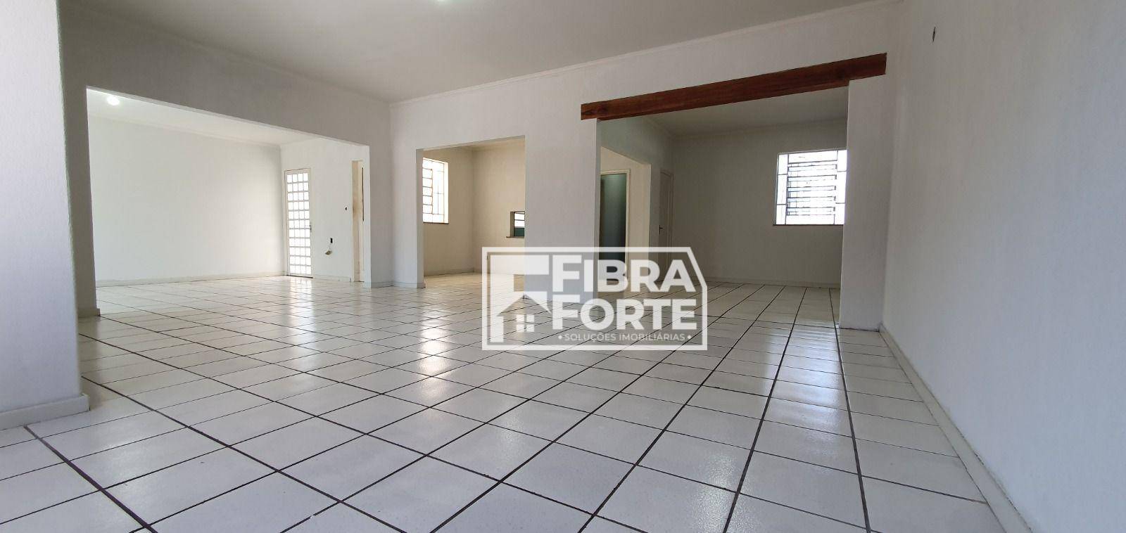 Casa para alugar com 5 quartos, 224m² - Foto 6