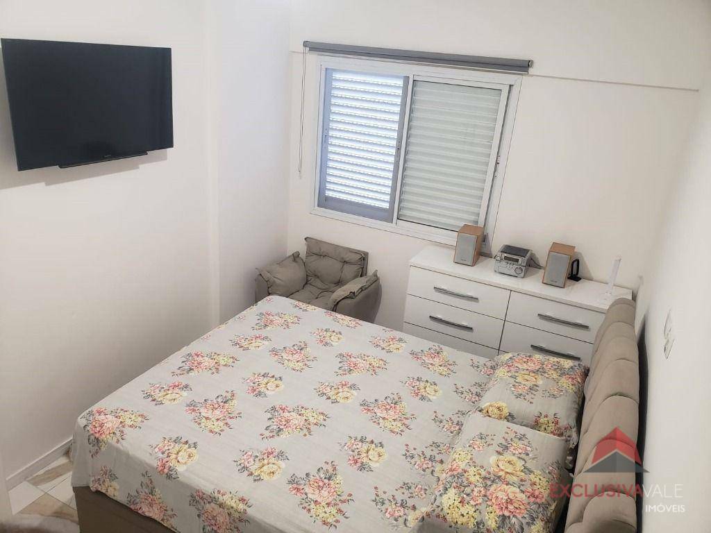 Apartamento à venda com 2 quartos, 75m² - Foto 4