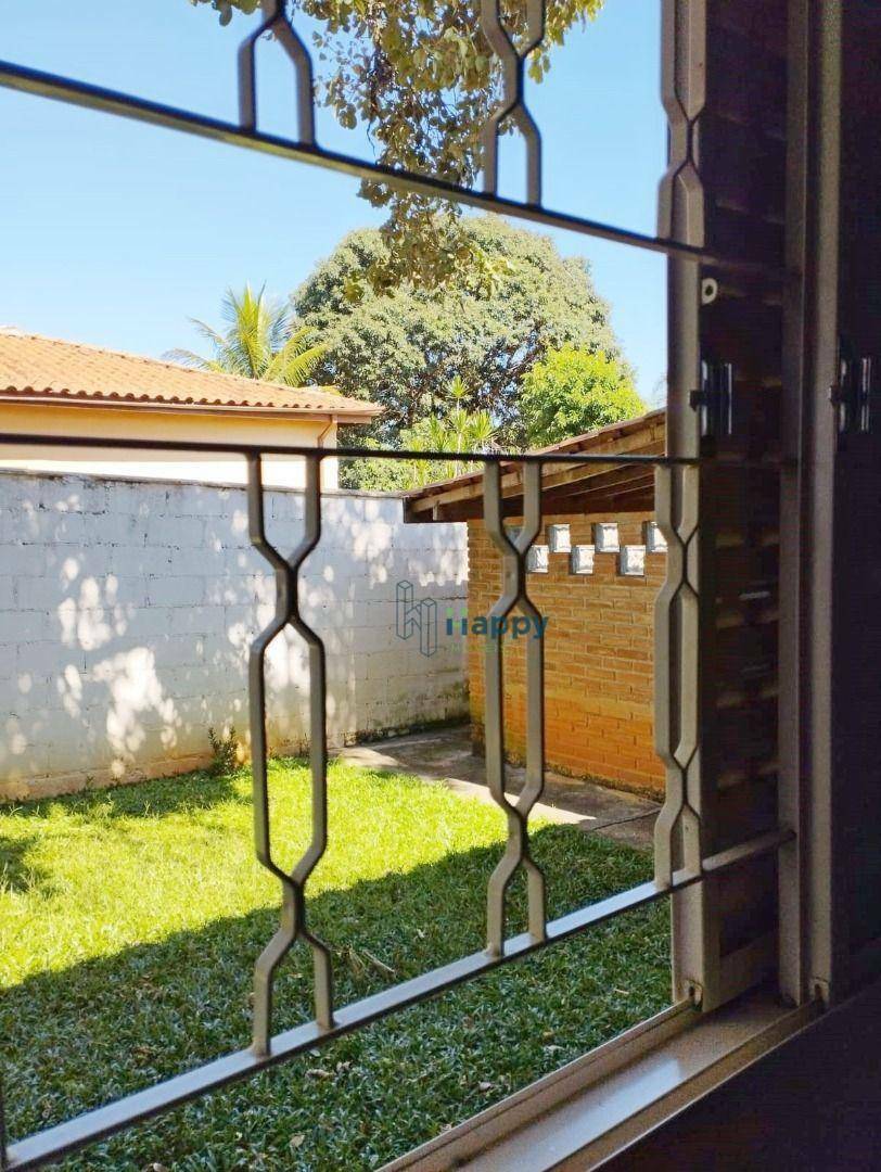 Chácara à venda com 3 quartos, 228m² - Foto 15