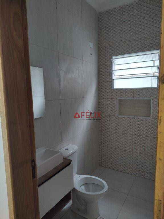 Casa à venda com 3 quartos, 82m² - Foto 14