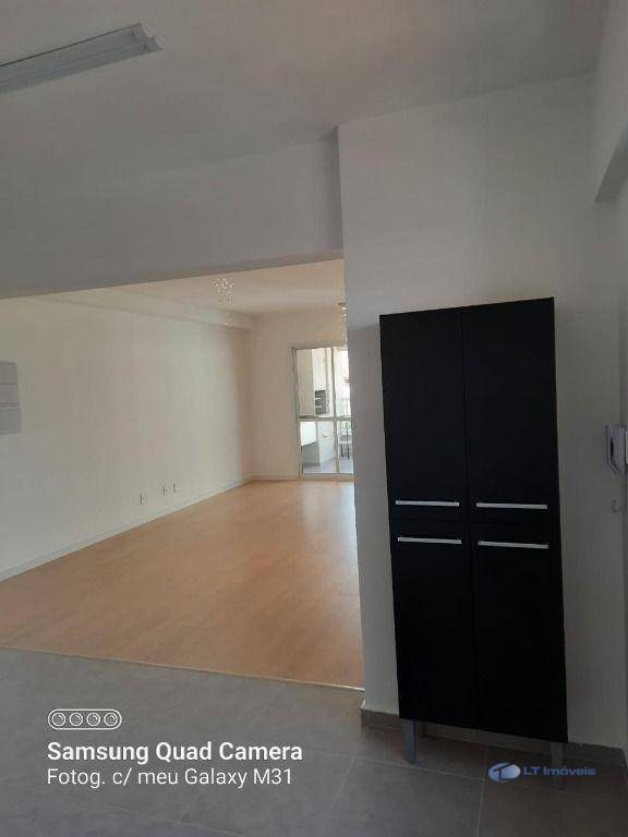 Apartamento para alugar com 3 quartos, 101m² - Foto 20