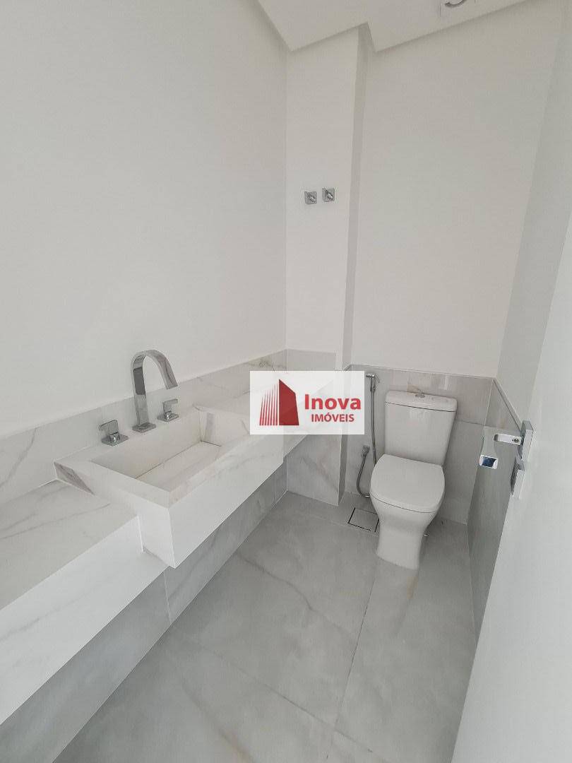 Apartamento à venda com 4 quartos, 225m² - Foto 13