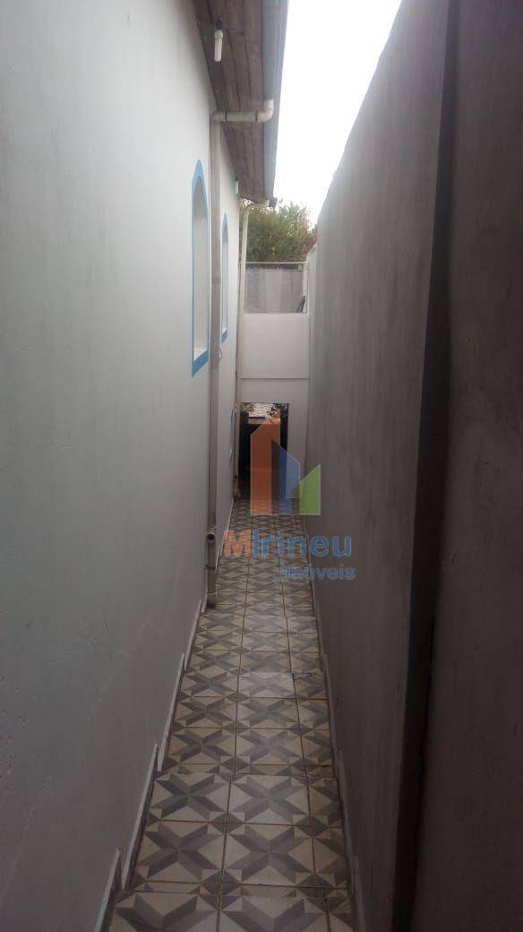 Casa à venda com 3 quartos, 170m² - Foto 13