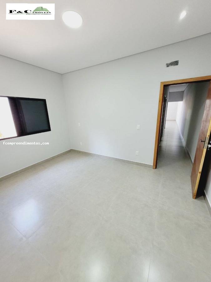 Casa de Condomínio à venda com 3 quartos, 200m² - Foto 4