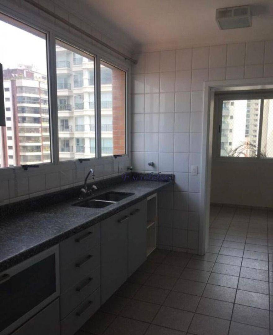 Apartamento à venda com 4 quartos, 225m² - Foto 14