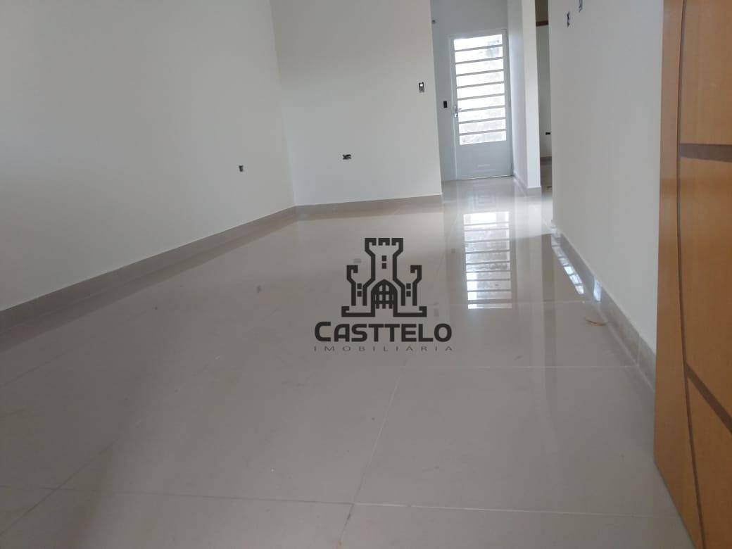 Casa à venda com 3 quartos, 84m² - Foto 4