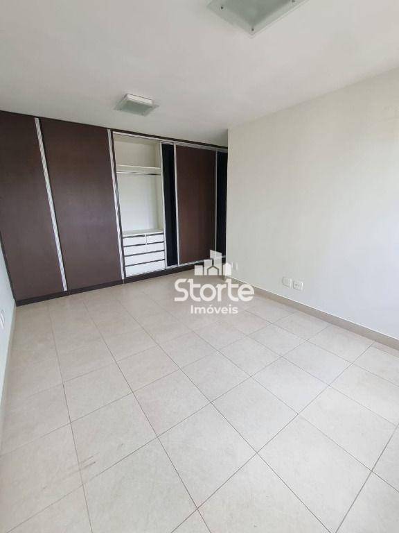 Apartamento para alugar com 3 quartos, 164m² - Foto 8