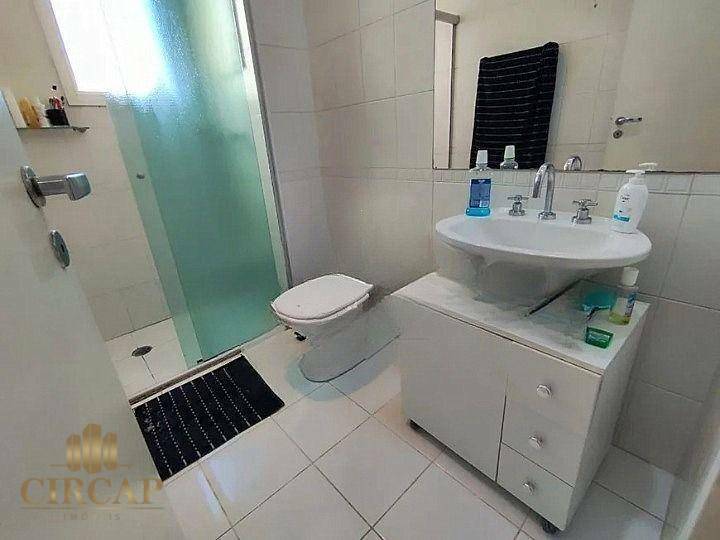 Apartamento à venda com 3 quartos, 107m² - Foto 8