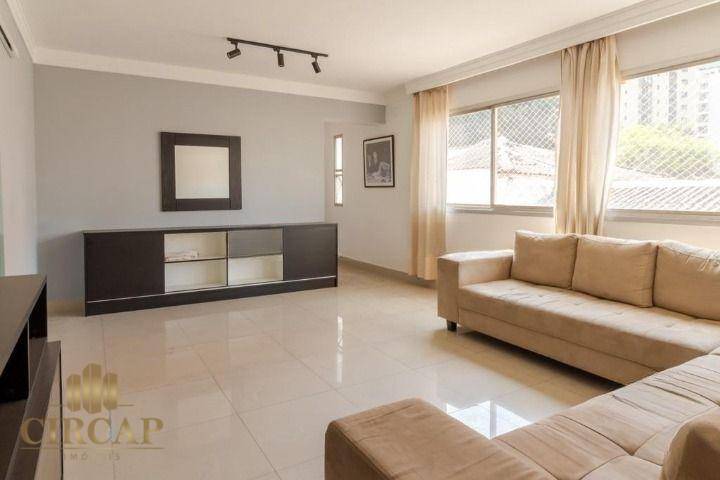 Apartamento à venda com 3 quartos, 130m² - Foto 1