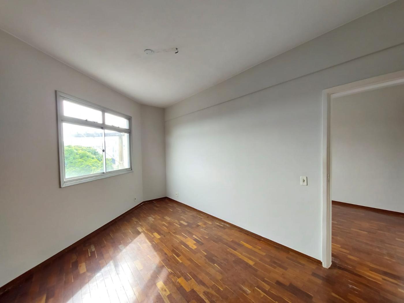 Apartamento para alugar com 2 quartos, 100m² - Foto 6