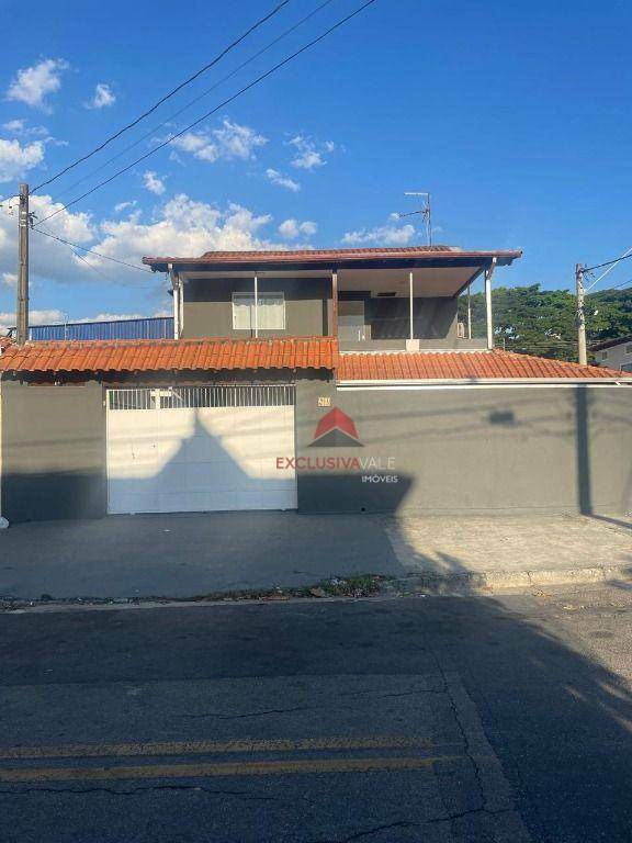 Casa à venda com 3 quartos, 124m² - Foto 1