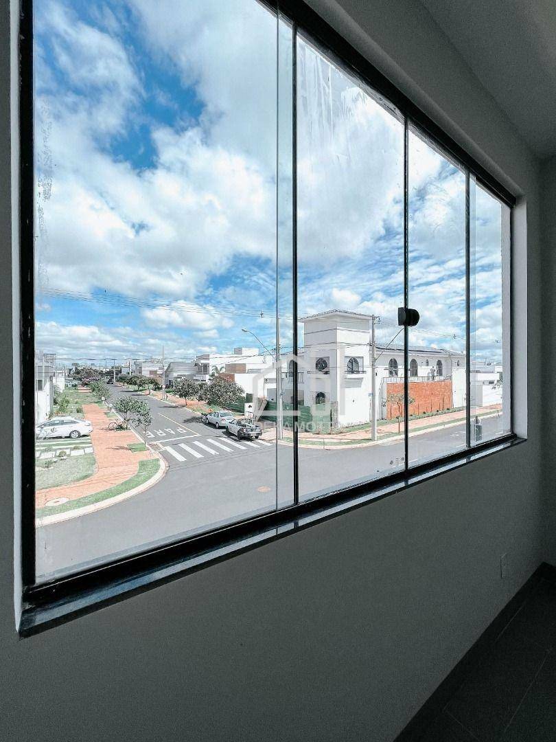 Sobrado à venda com 2 quartos, 130m² - Foto 2