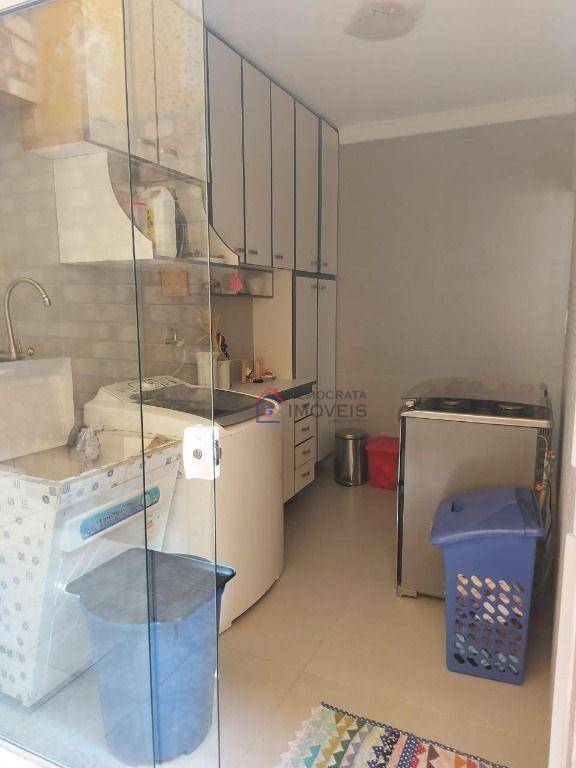 Sobrado à venda com 3 quartos, 221m² - Foto 13