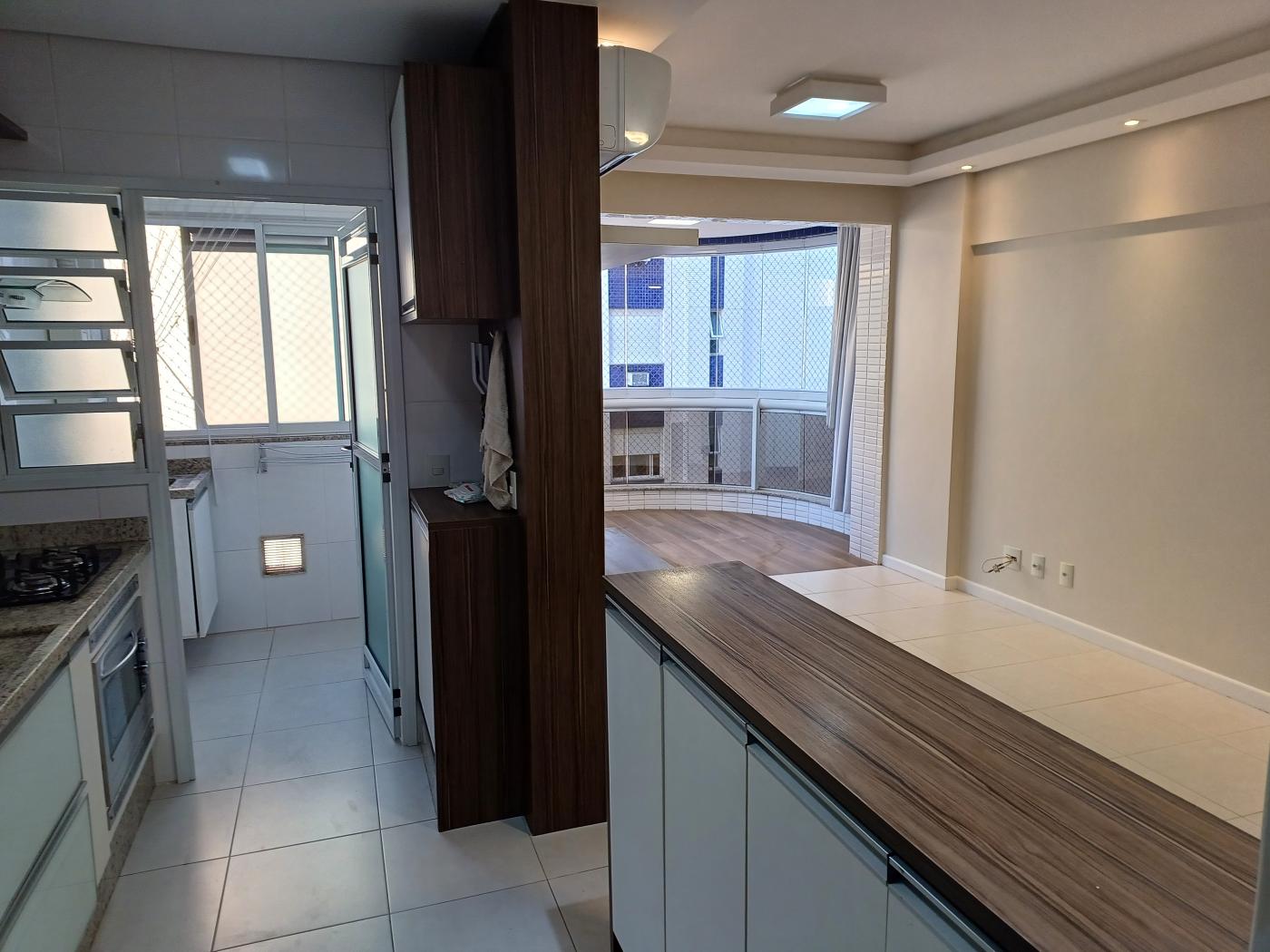 Apartamento à venda com 2 quartos, 73m² - Foto 9