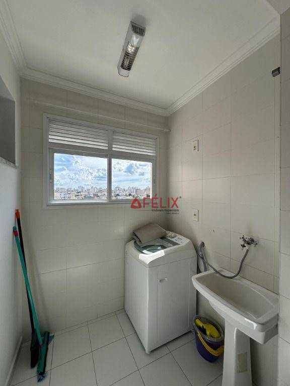 Apartamento para alugar com 2 quartos, 80m² - Foto 13