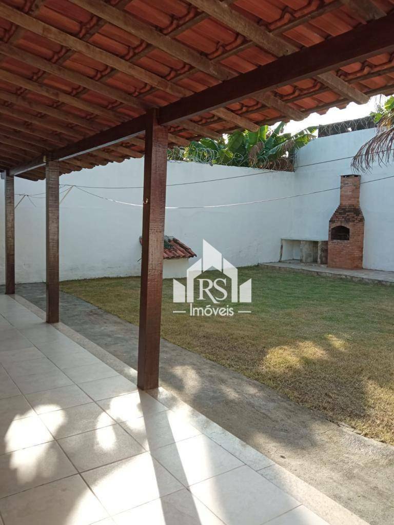 Casa à venda com 3 quartos, 100m² - Foto 3