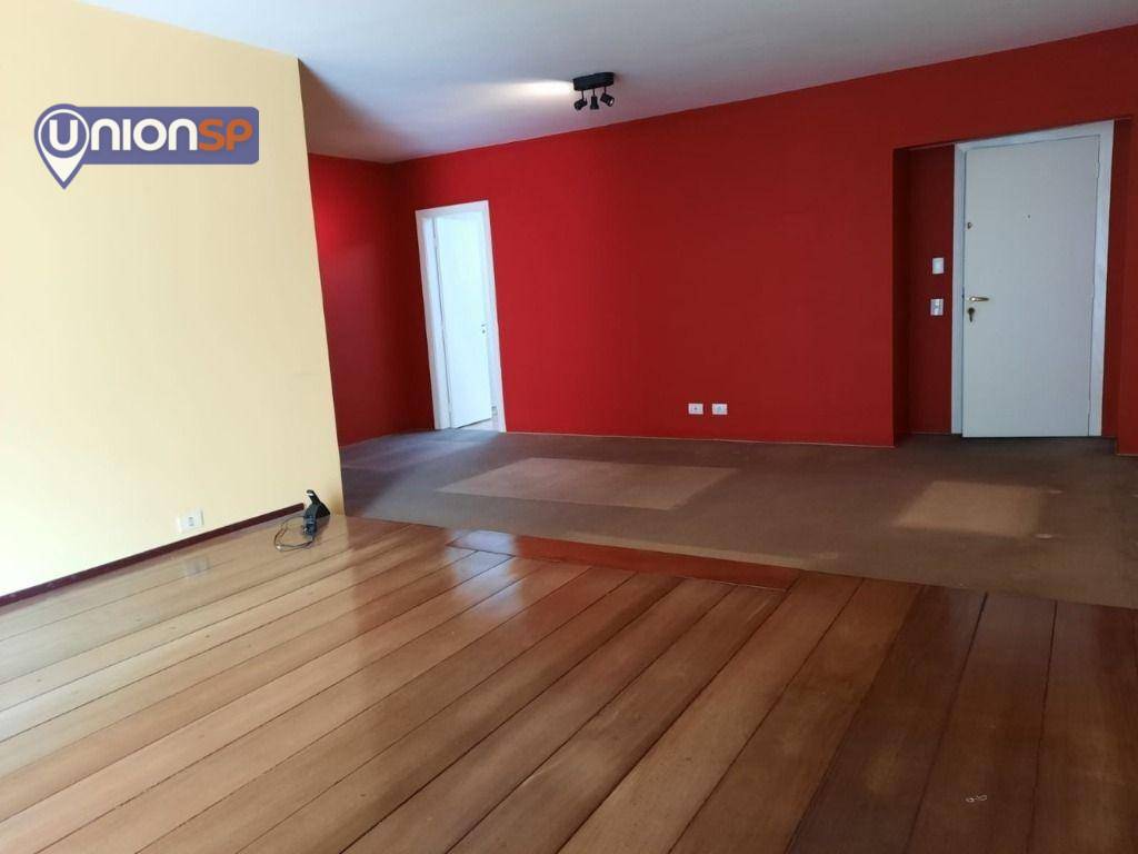 Apartamento à venda com 3 quartos, 139m² - Foto 1