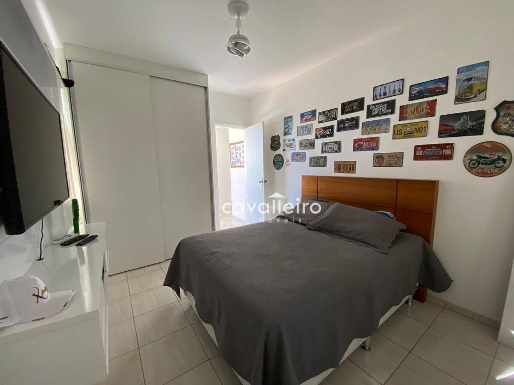 Casa de Condomínio à venda com 3 quartos, 250m² - Foto 12