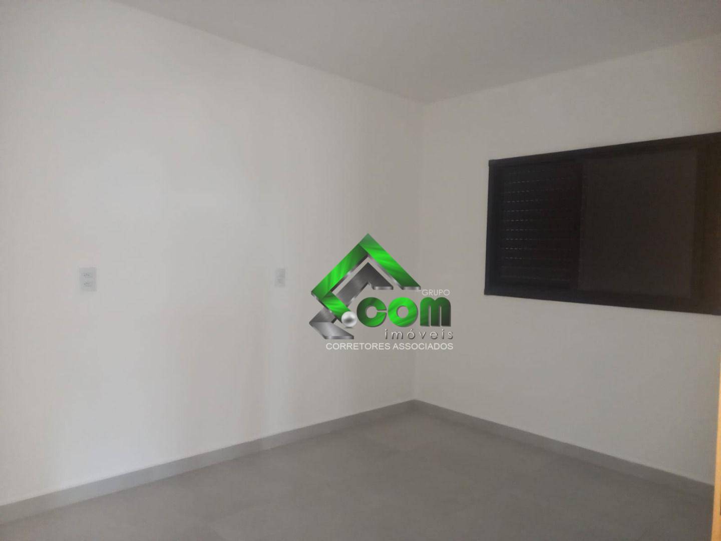 Apartamento à venda com 2 quartos, 68m² - Foto 2