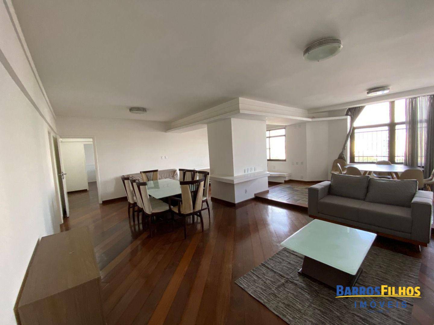 Apartamento para alugar com 3 quartos, 212m² - Foto 15