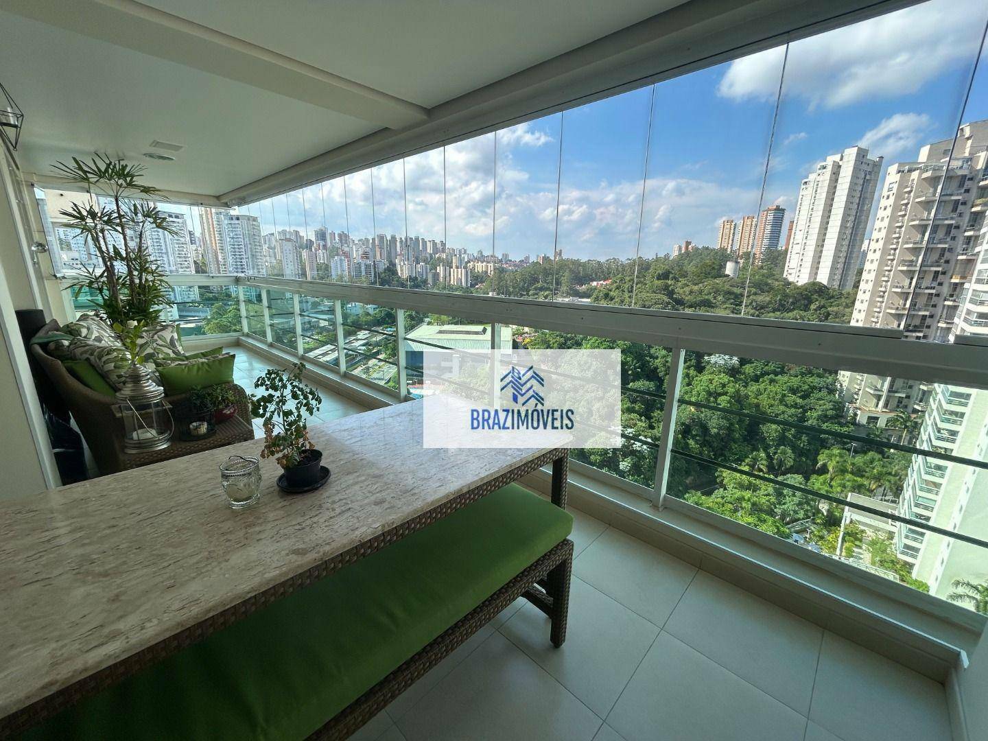 Apartamento à venda com 4 quartos, 177m² - Foto 1