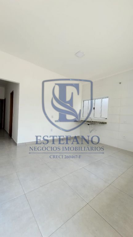 Casa à venda com 2 quartos, 180m² - Foto 1