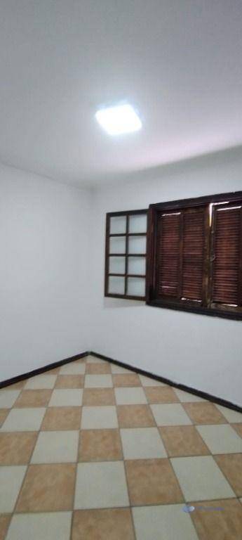 Casa para alugar com 2 quartos, 102m² - Foto 19