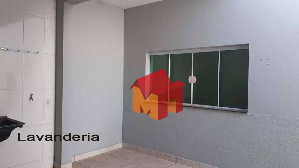 Casa à venda com 3 quartos, 200m² - Foto 32