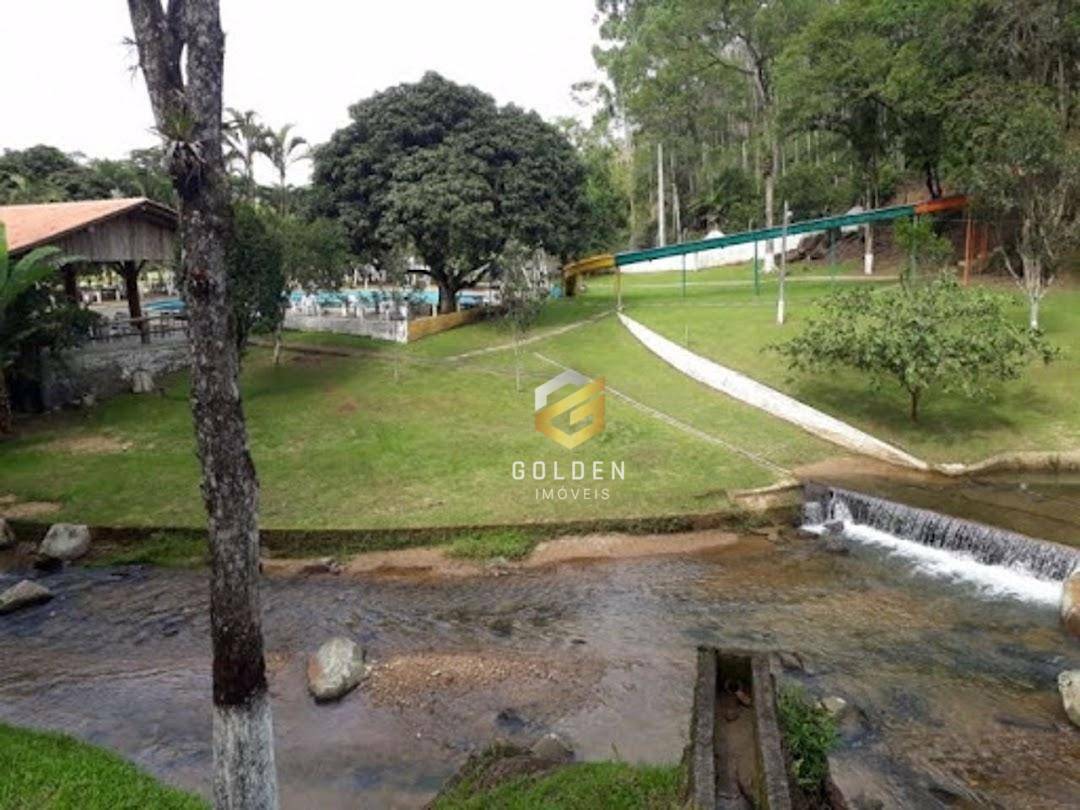 Sítio à venda com 5 quartos, 300m² - Foto 17