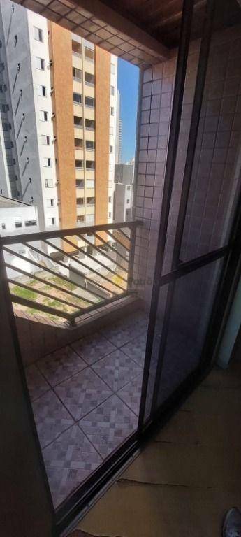 Apartamento à venda com 3 quartos, 116m² - Foto 3