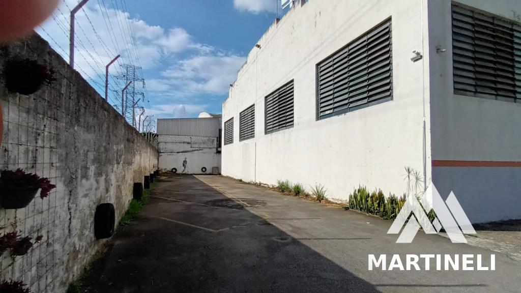 Depósito-Galpão-Armazém para alugar, 1680m² - Foto 1