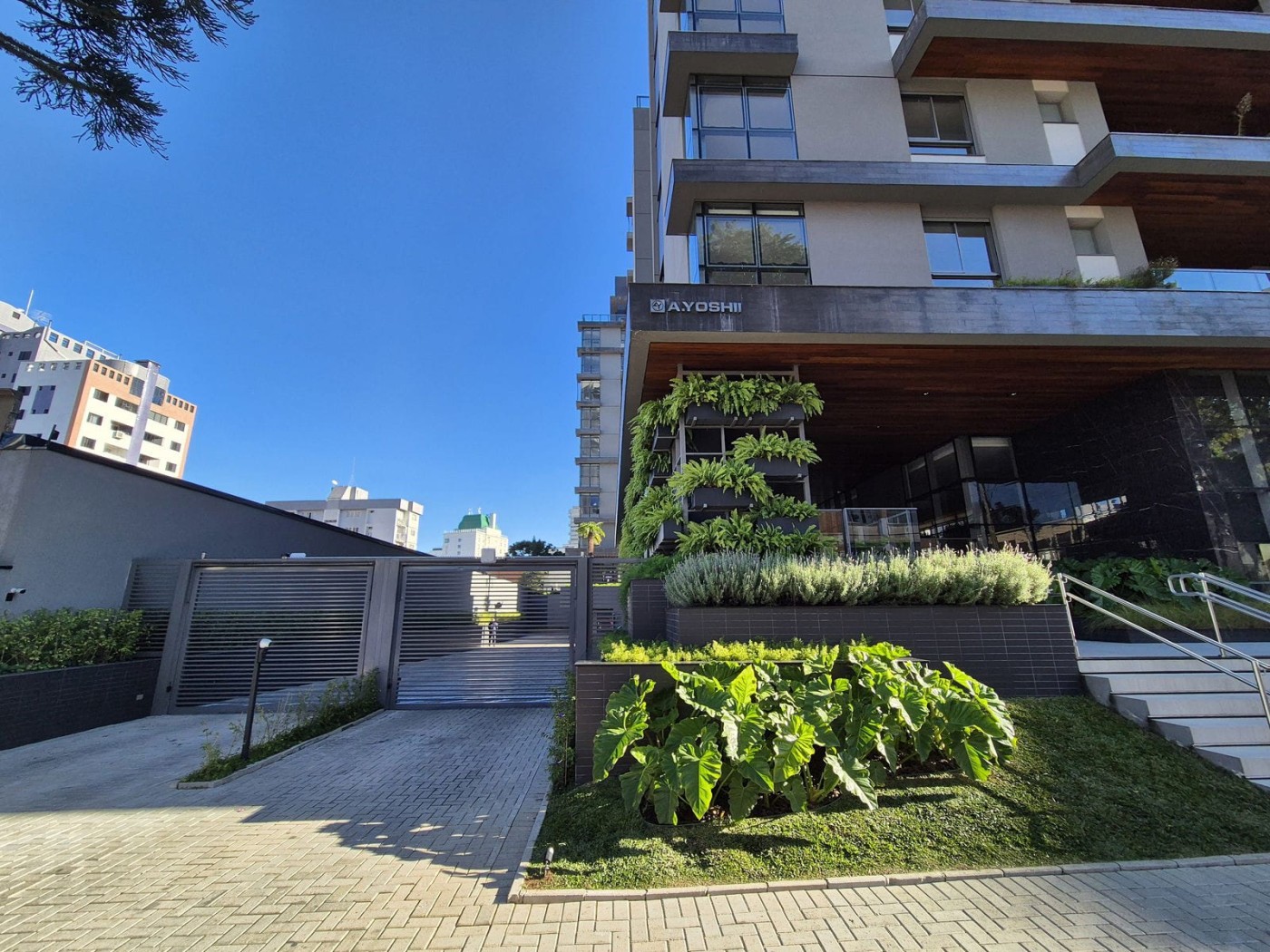 Apartamento à venda com 3 quartos, 151m² - Foto 3