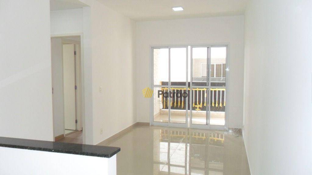 Apartamento para alugar com 2 quartos, 64m² - Foto 22